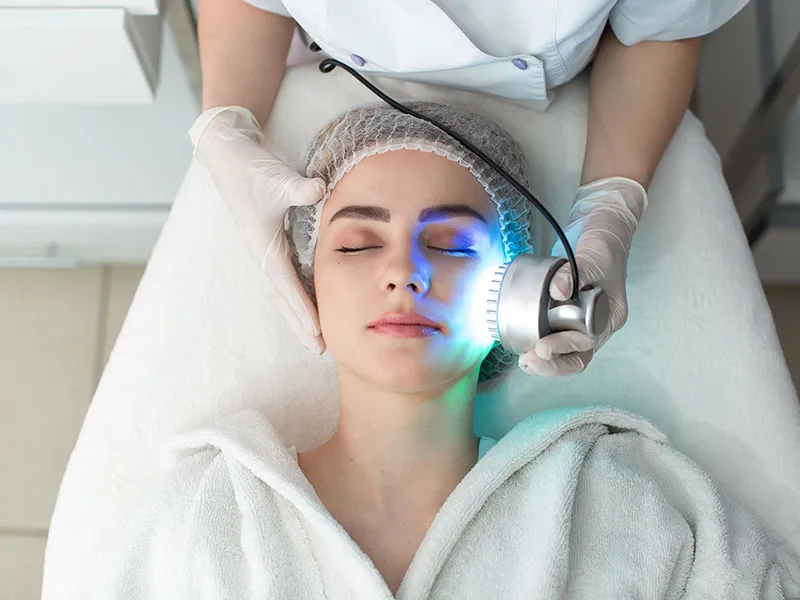 27267 whitening glossy skincare image 6