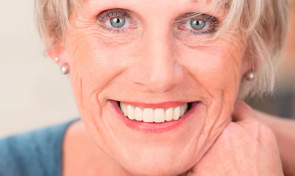 27340 natural looking teeth